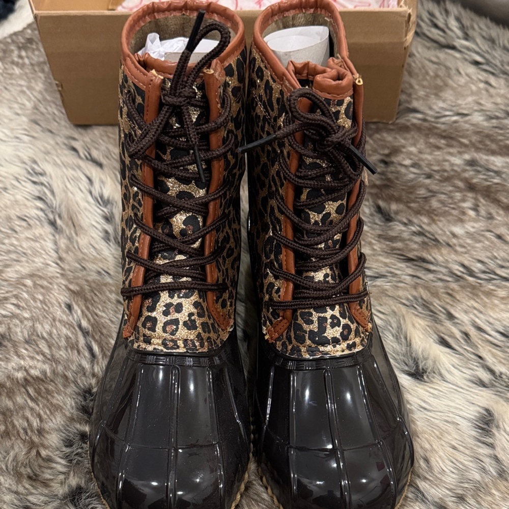 Leopard Print Lace-Up Women's Boots